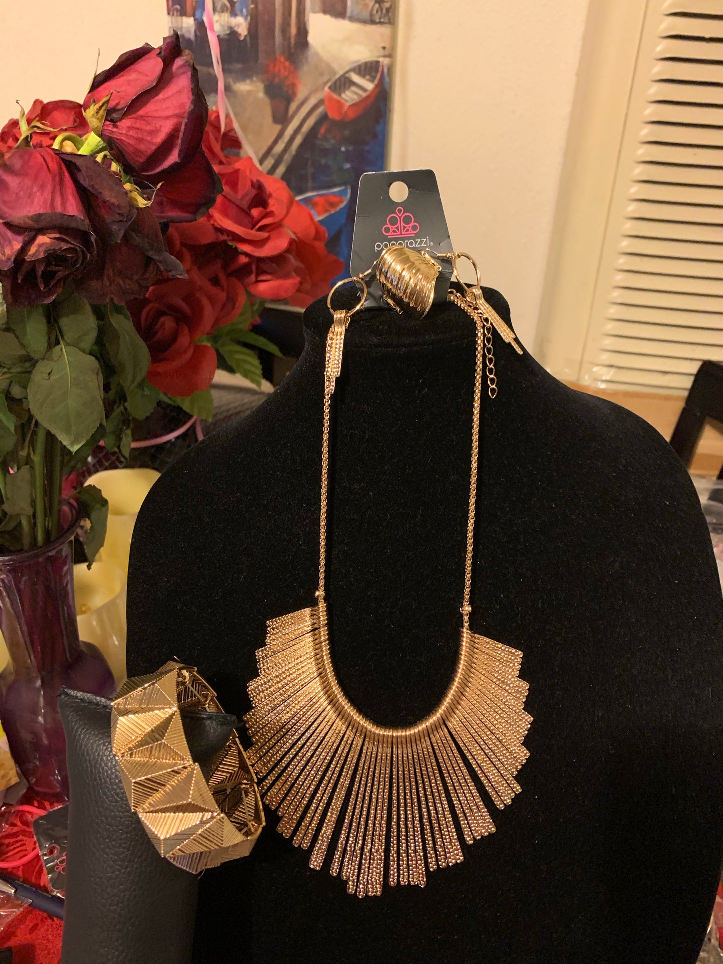 3pc set Necklace, bracelet and ring color gold