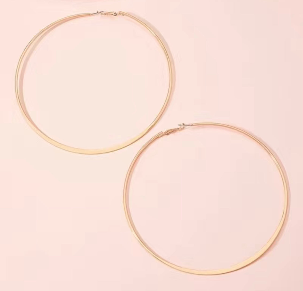 Big Hoop Earrings color Gold