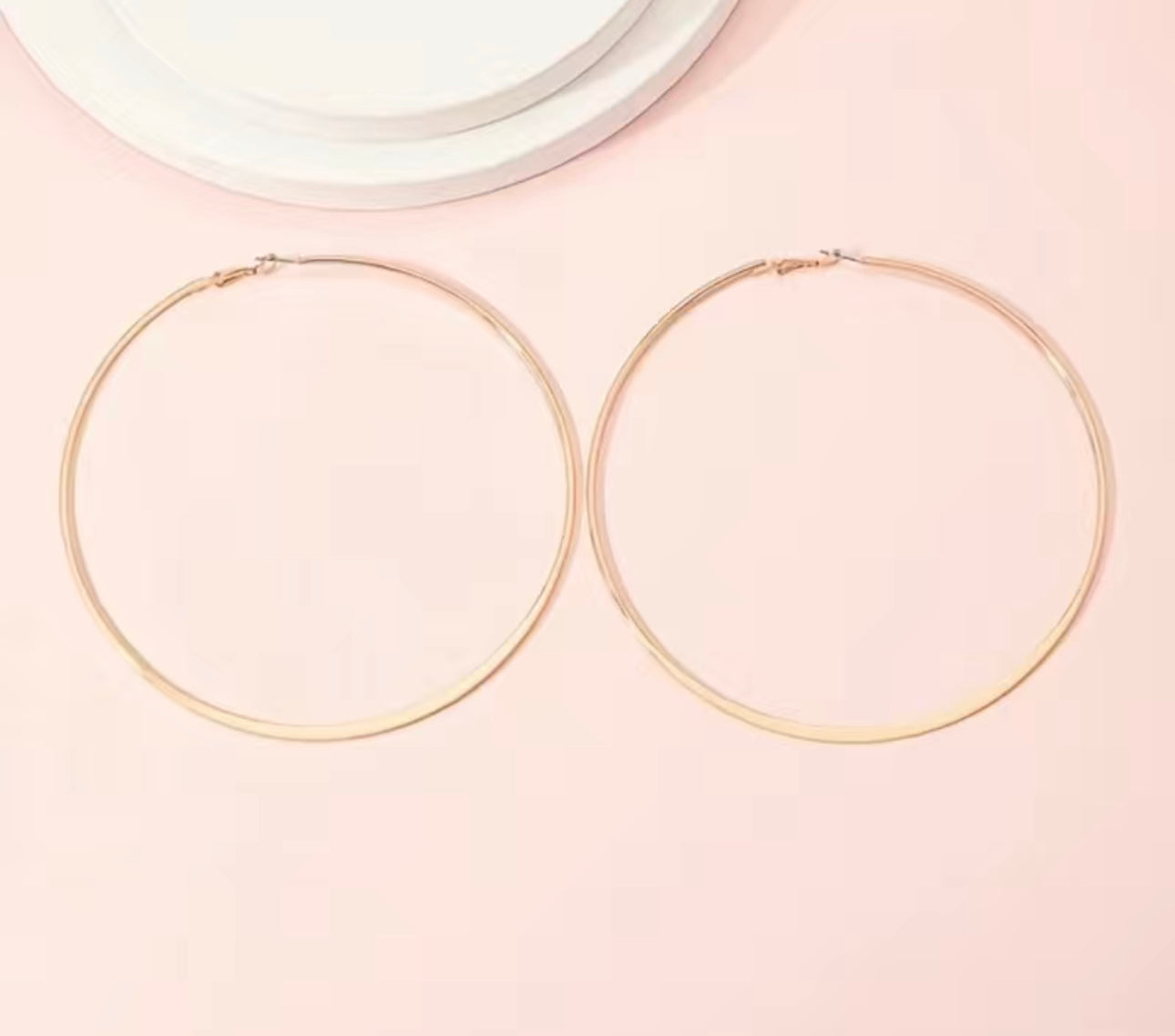 Big Hoop Earrings color Gold