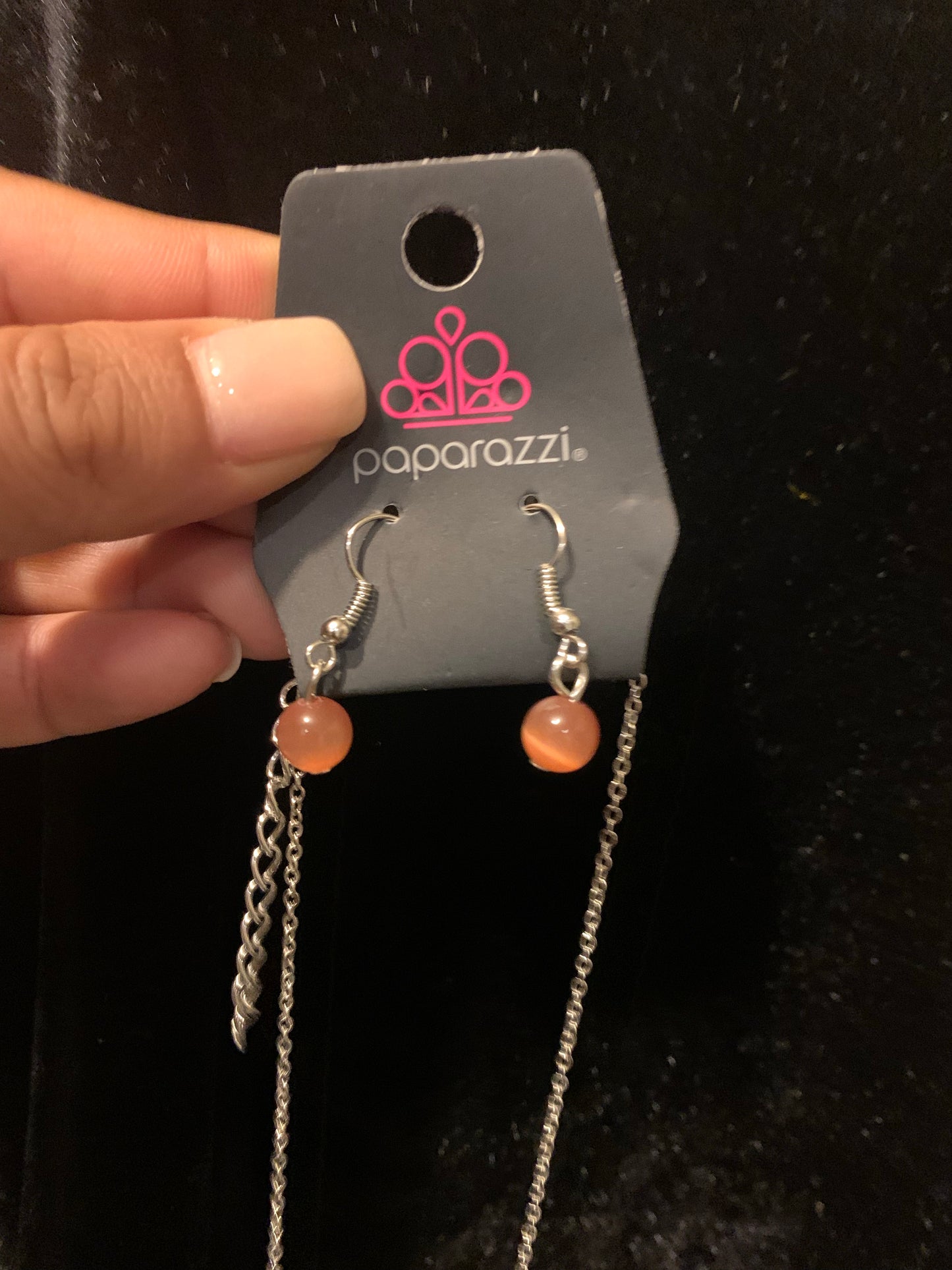 Necklace color orange