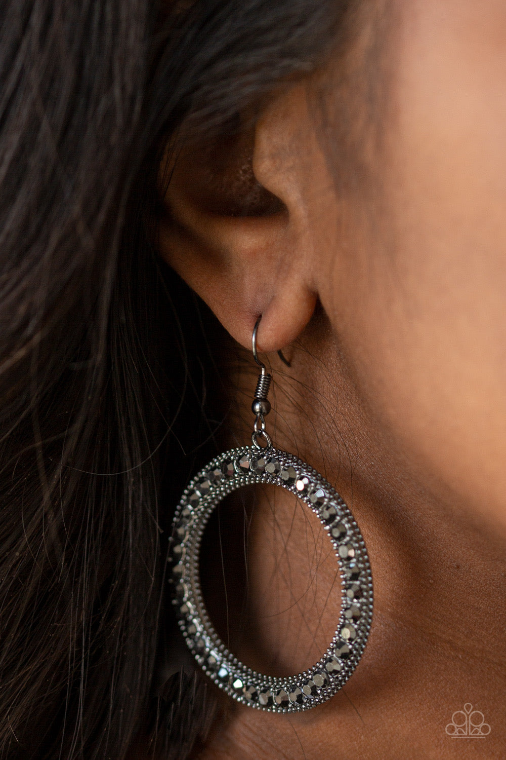 Haute Halo - Black earrings