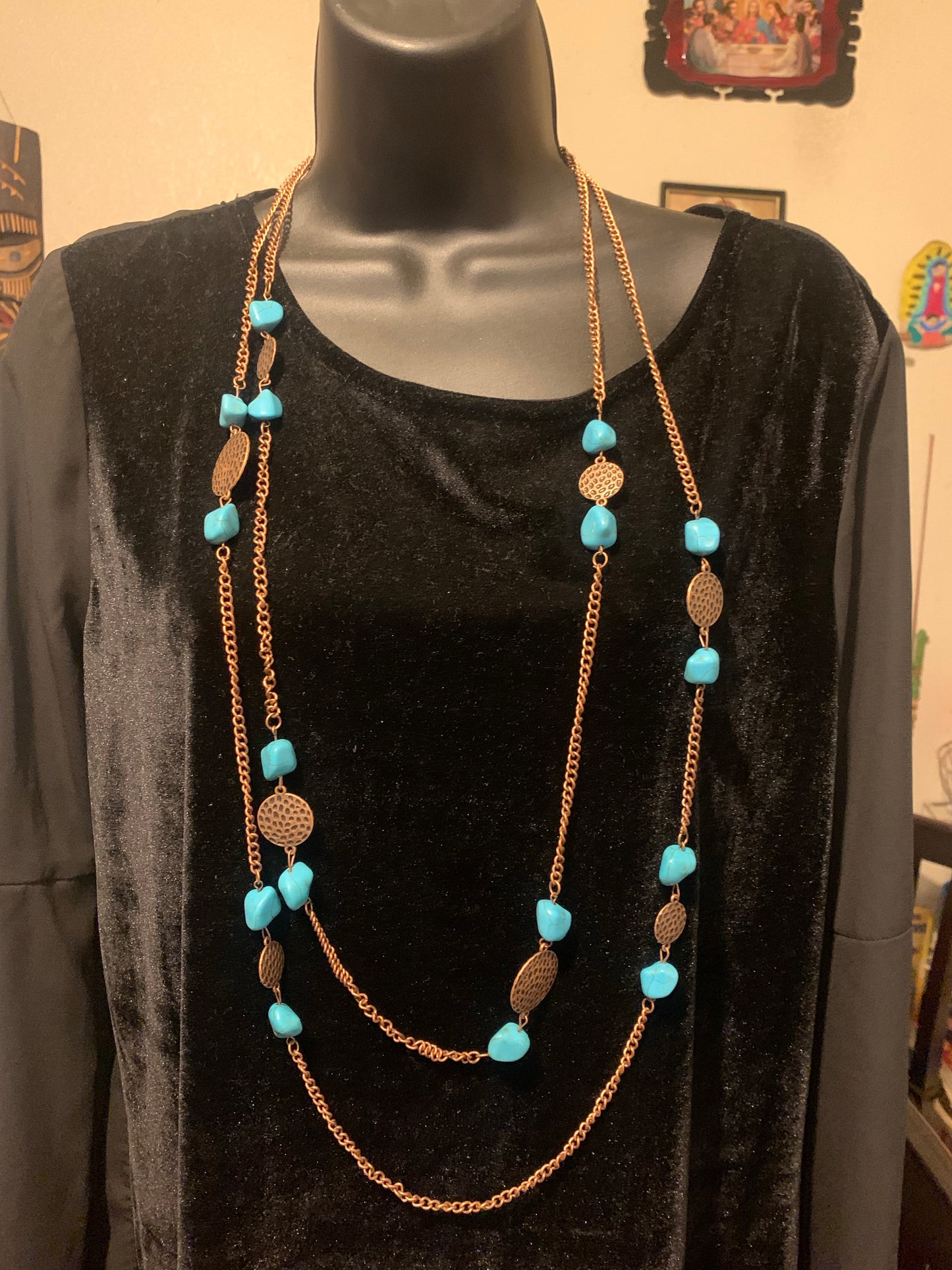 Necklace color copper with turquoise stones