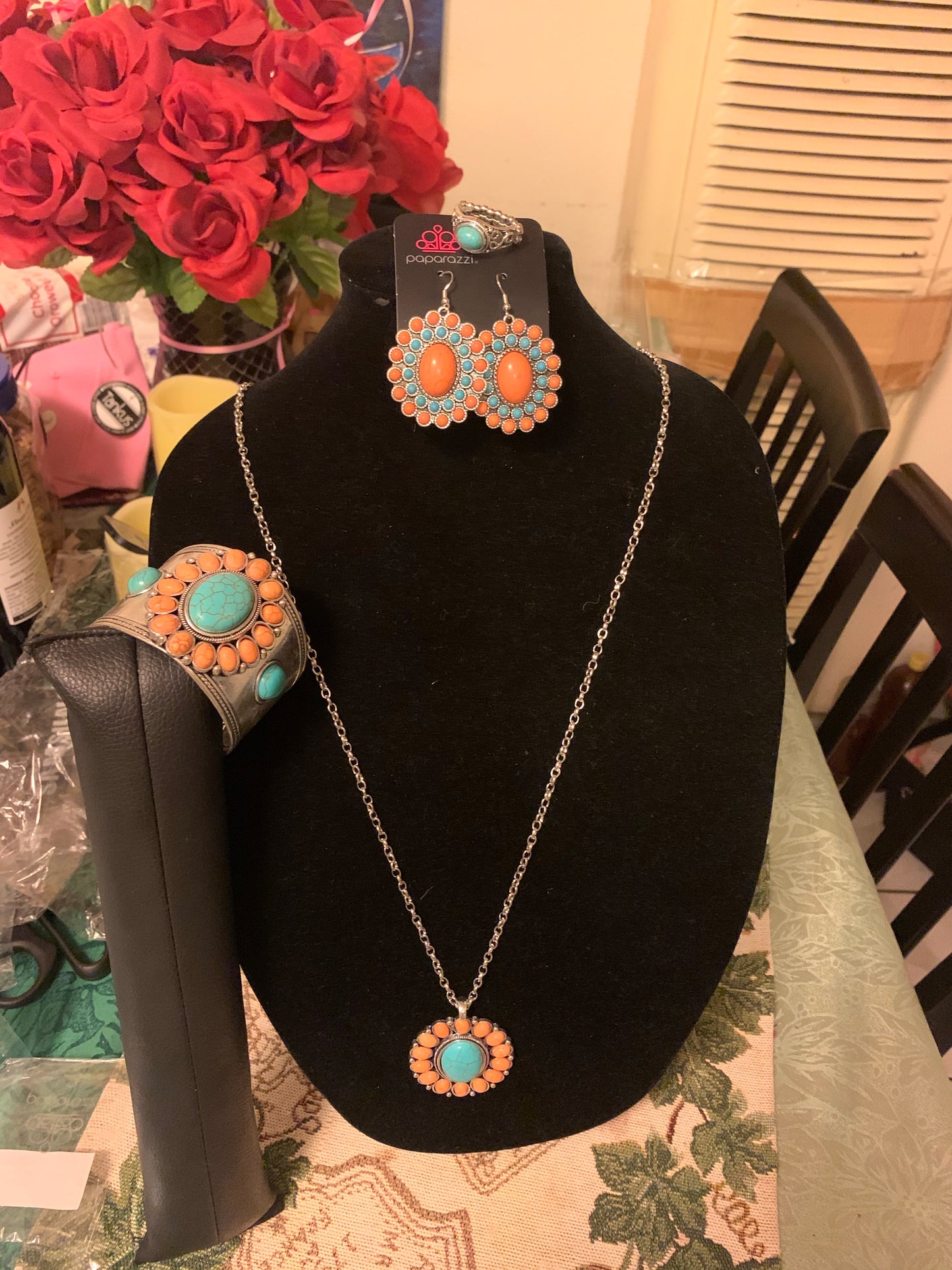 4pc set Multicolor includes: necklace, bracelet, earrings and ring