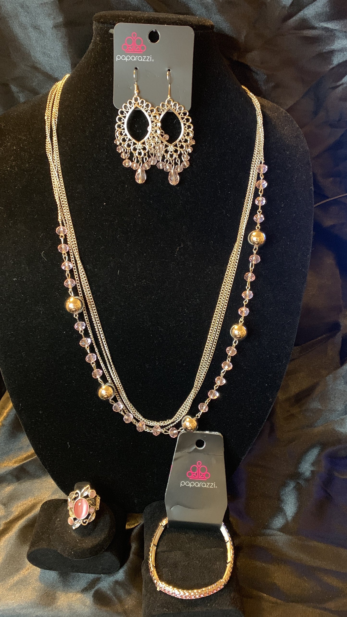 4pc set color light pink; includes: necklace, bracelet, earrings and ring