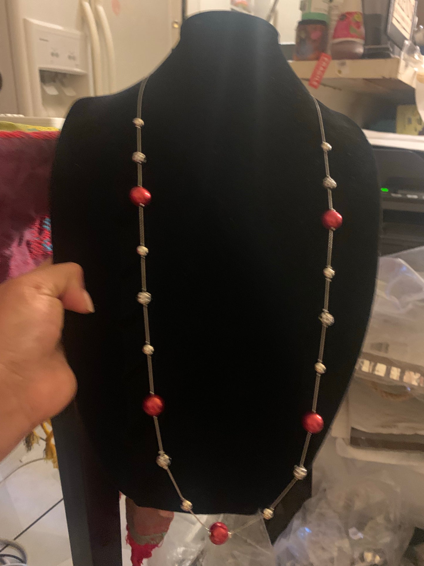 Necklace color red with complementary earrings