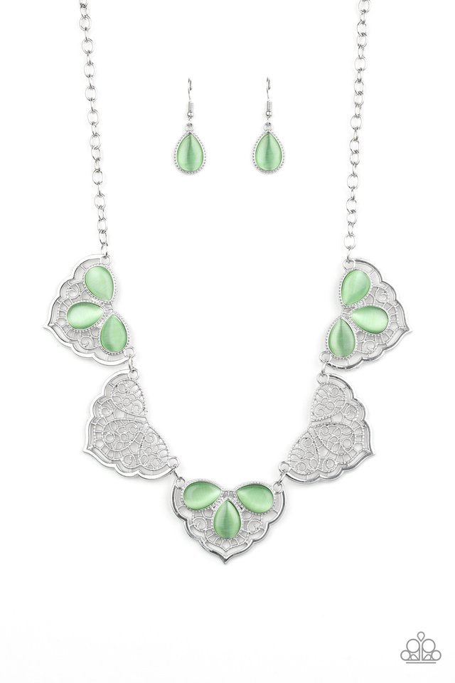 Necklace set color green