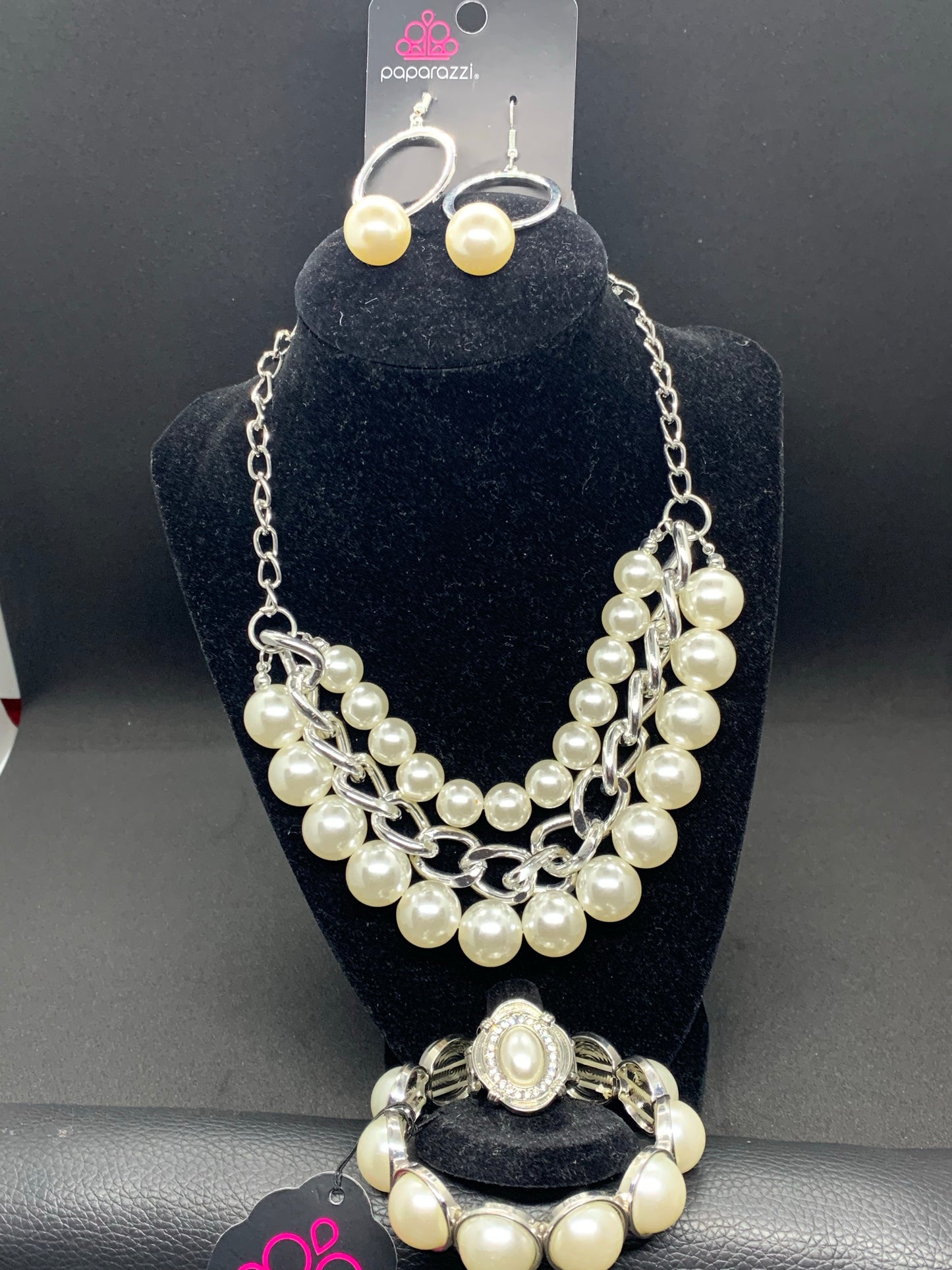 4pc set color silver with white pearls