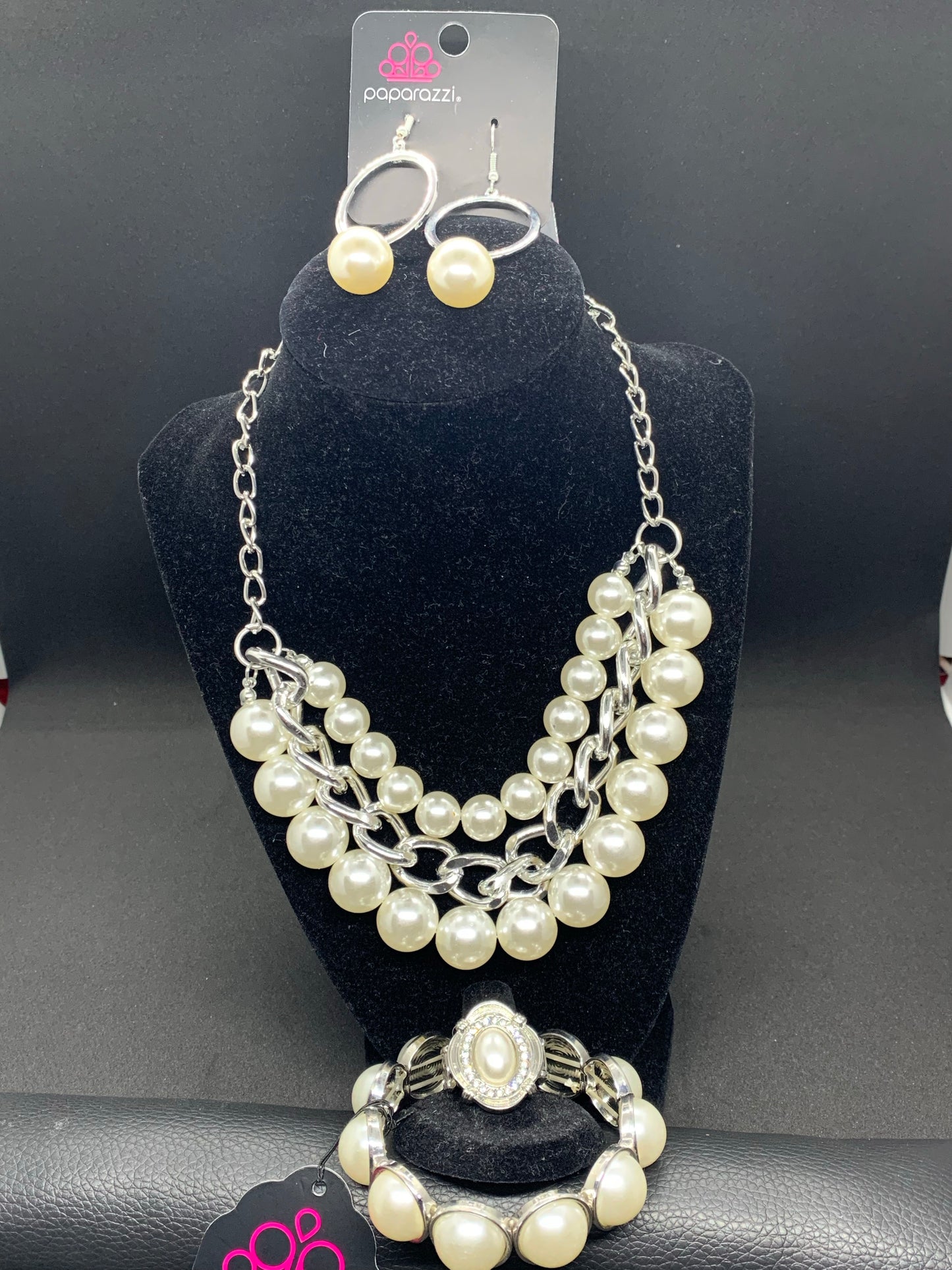 4pc set color silver with white pearls