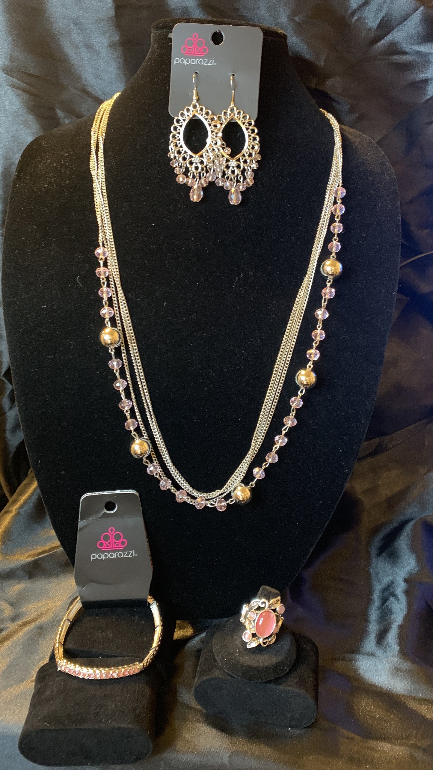 4pc set color light pink; includes: necklace, bracelet, earrings and ring