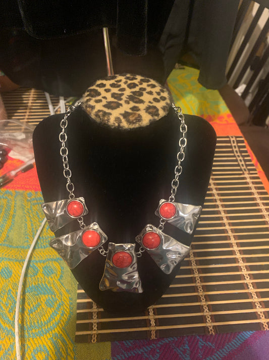 Necklace set color red