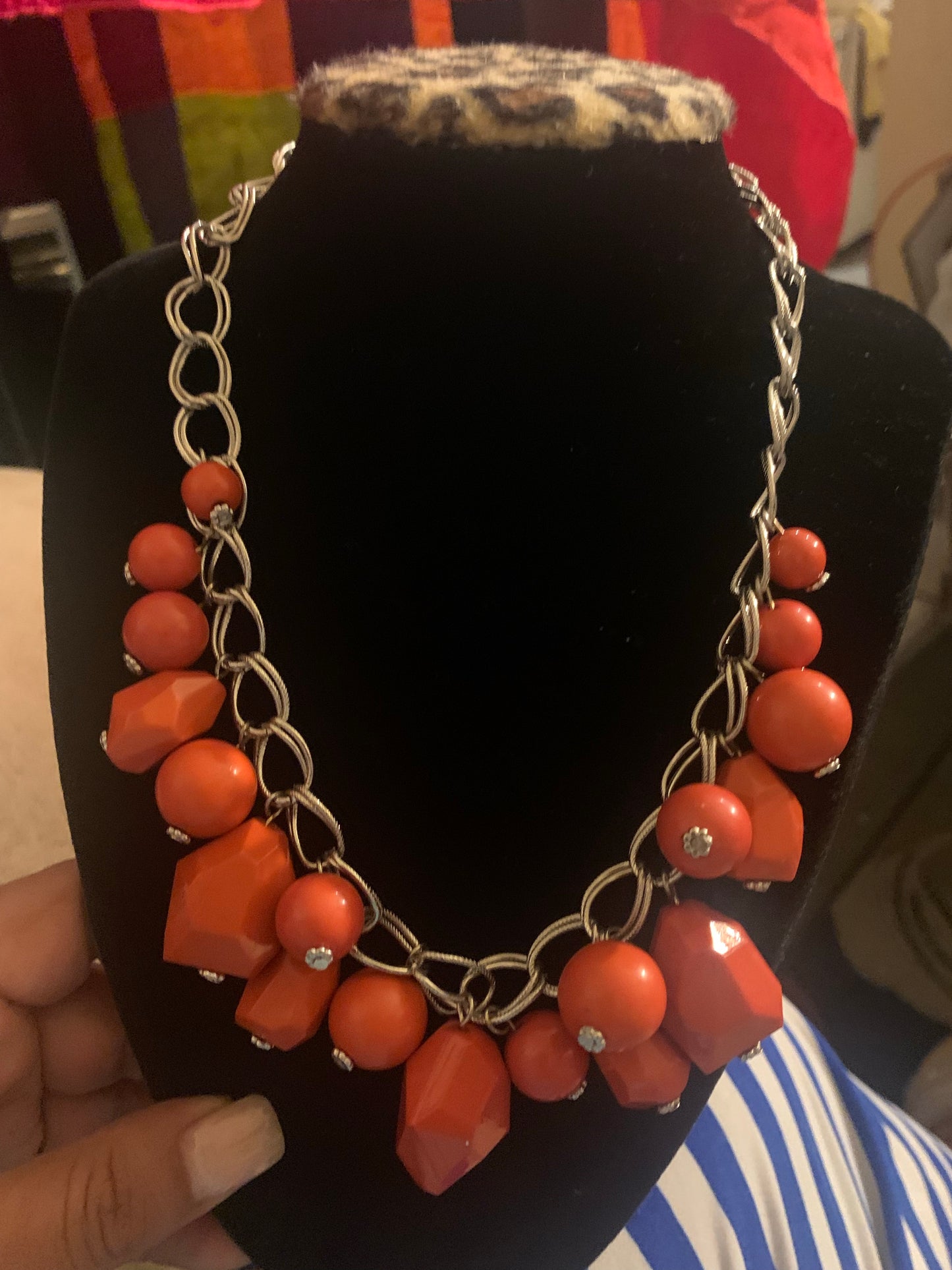 Necklace color orange