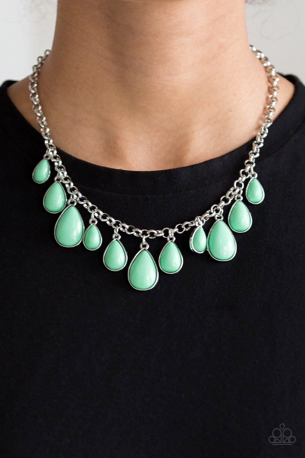 Jaw Dropping Diva Green necklace