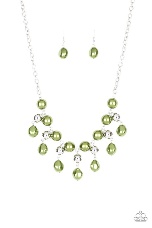 Necklace set color green