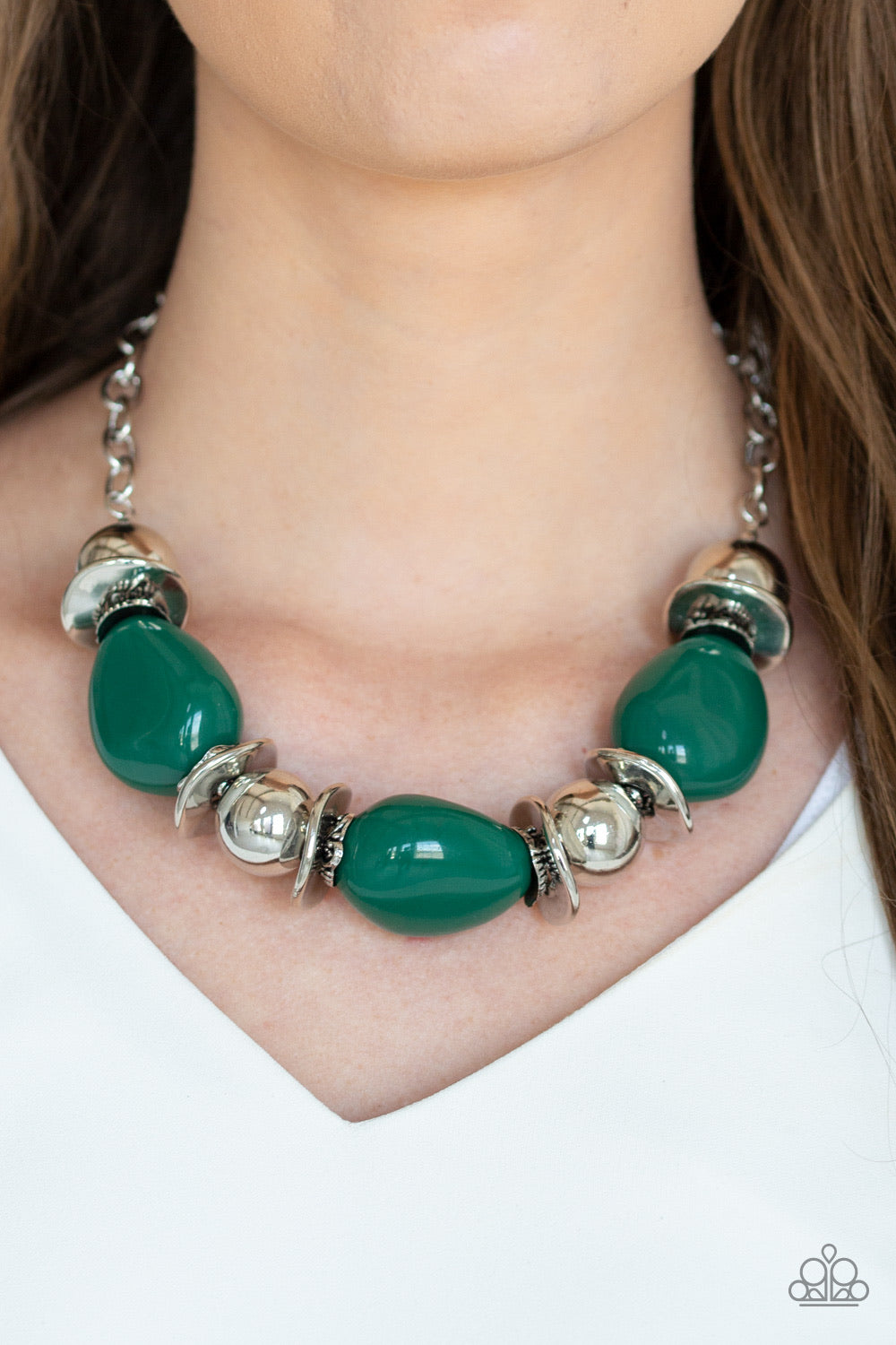 Necklace set color green