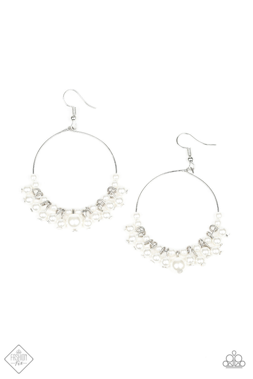 The PEARL-fectionist white earrings