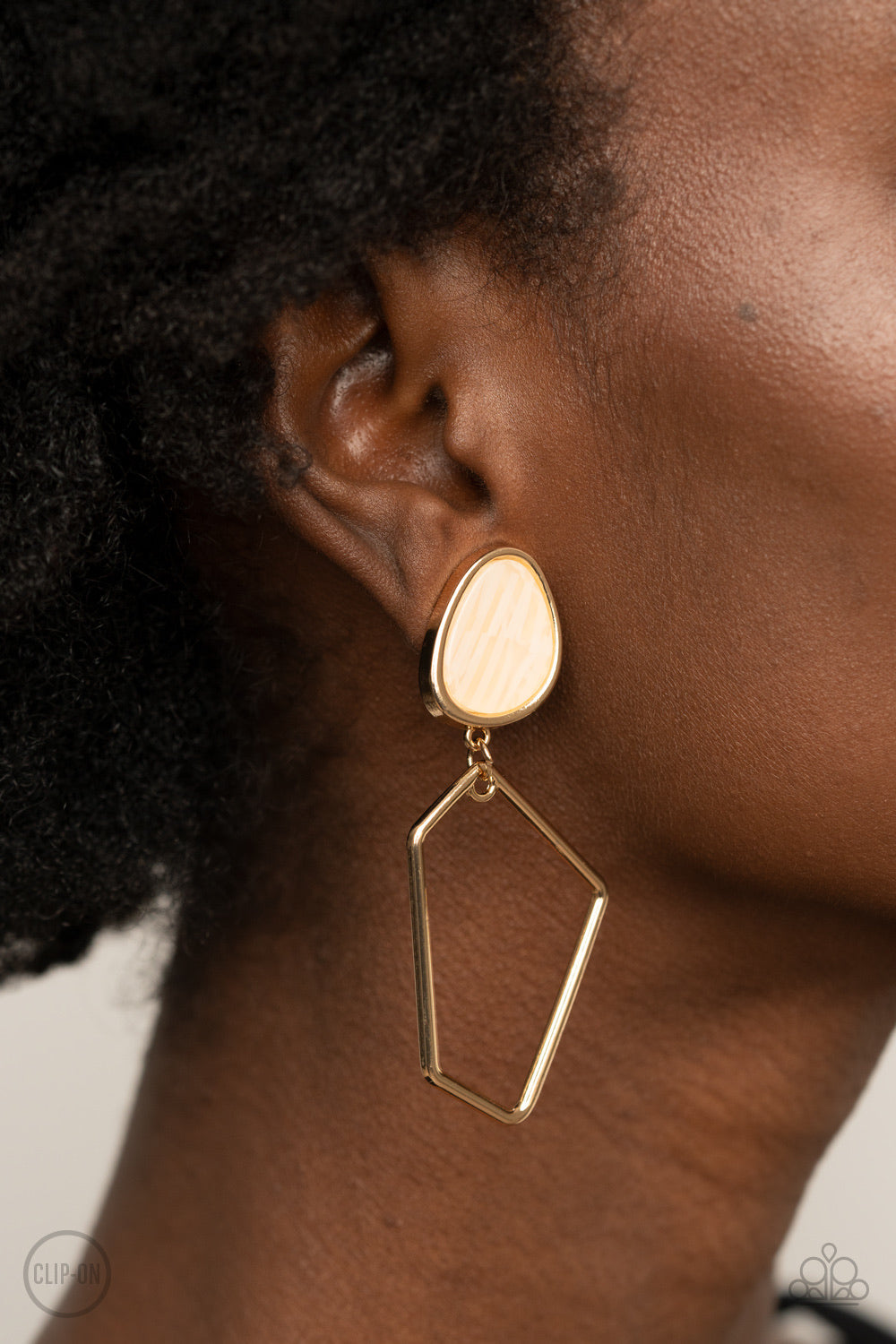 Retro Reverie - Gold -Clip on Earrings