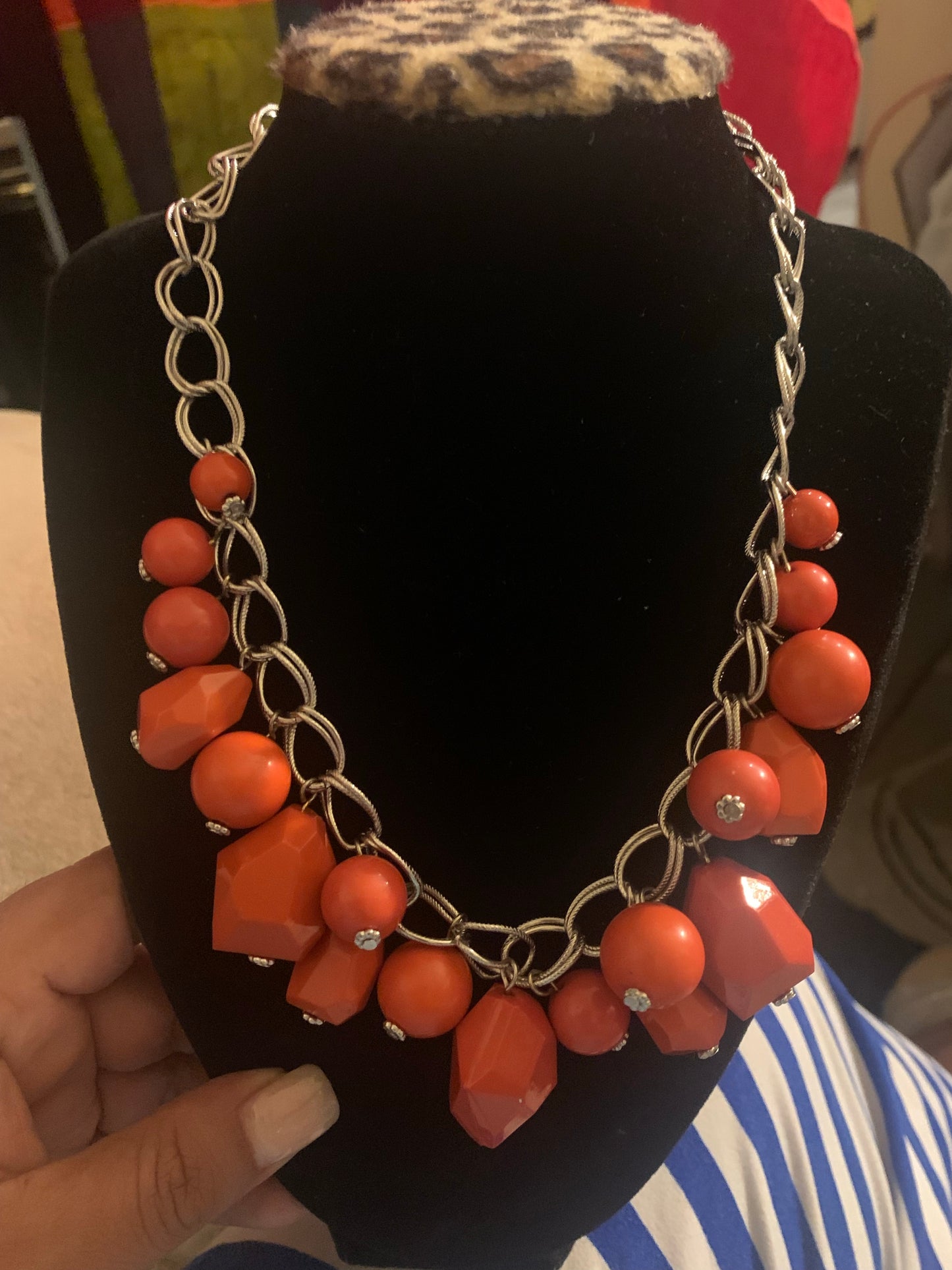 Necklace color orange