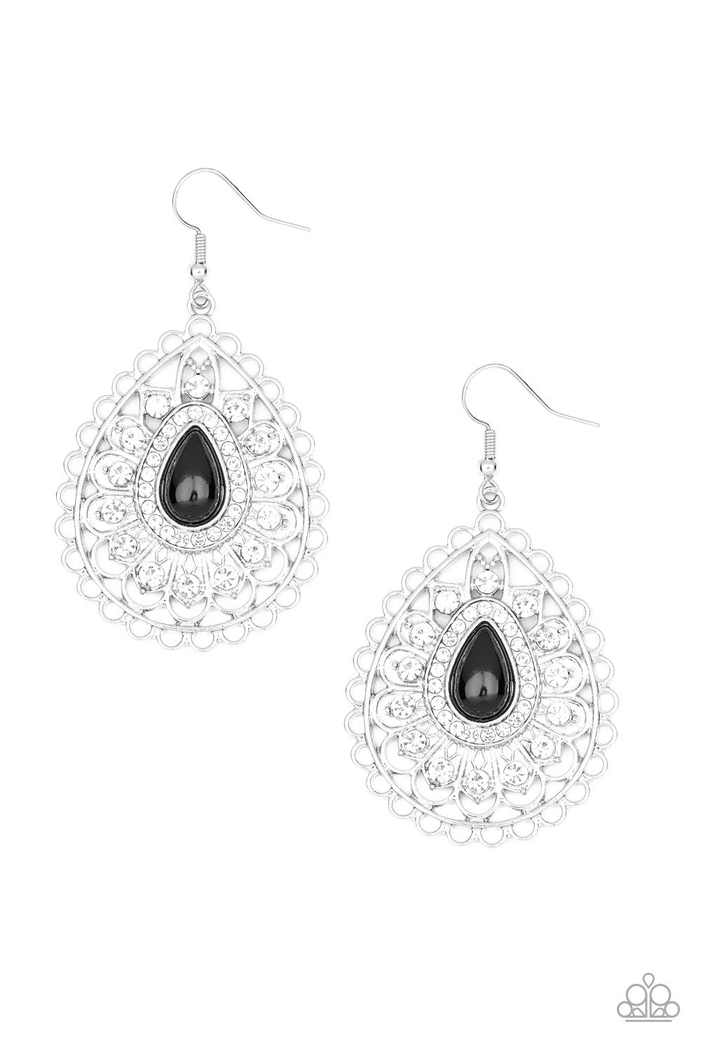 Glamour Grandeur Black Earrings