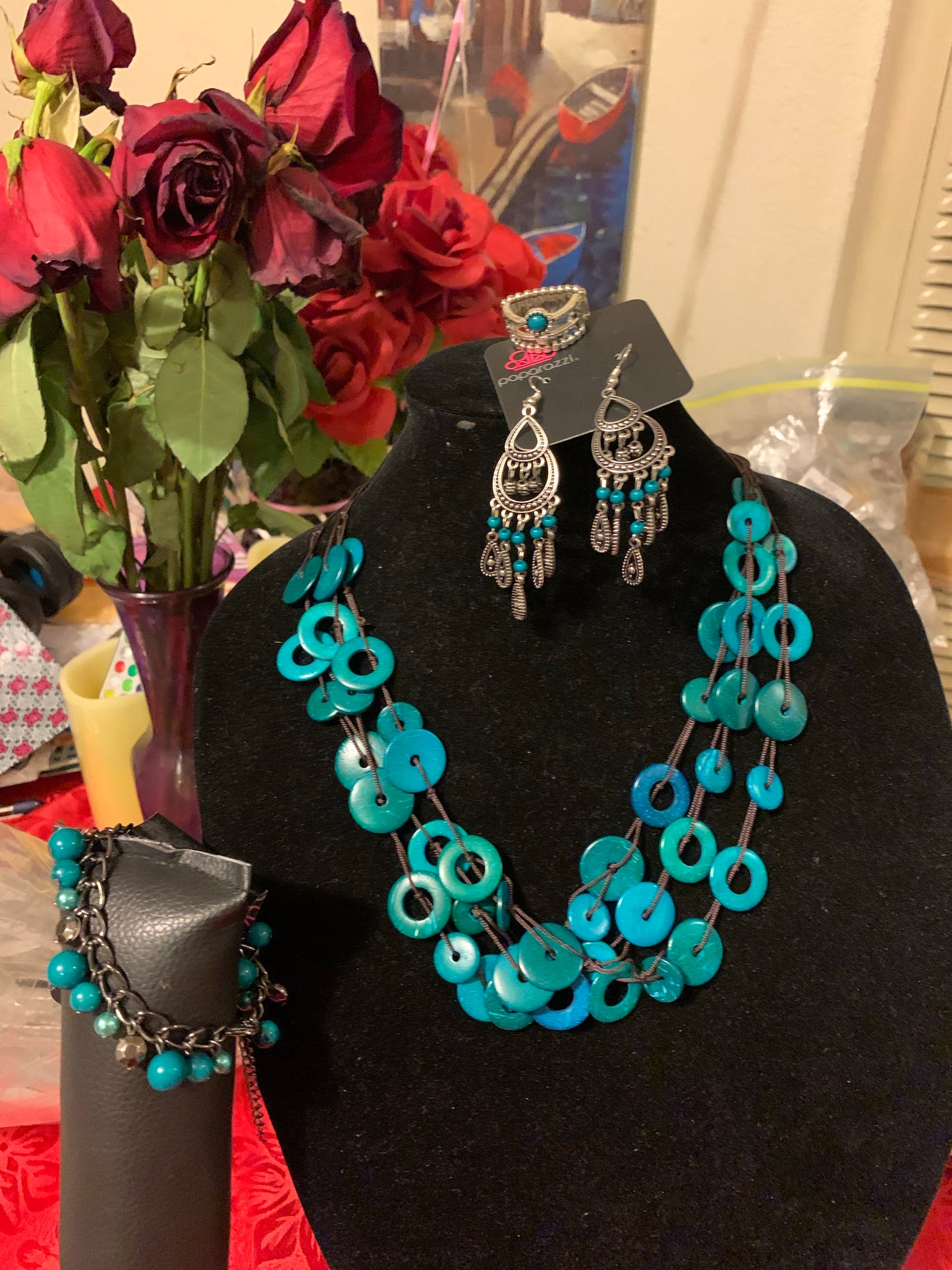 Paparazzi 4pc set color blue; includes: necklace, bracelet, earrings and ring