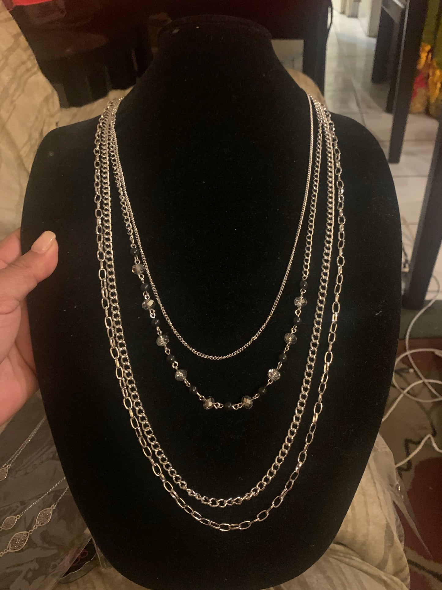 Necklace color silver with black pearls