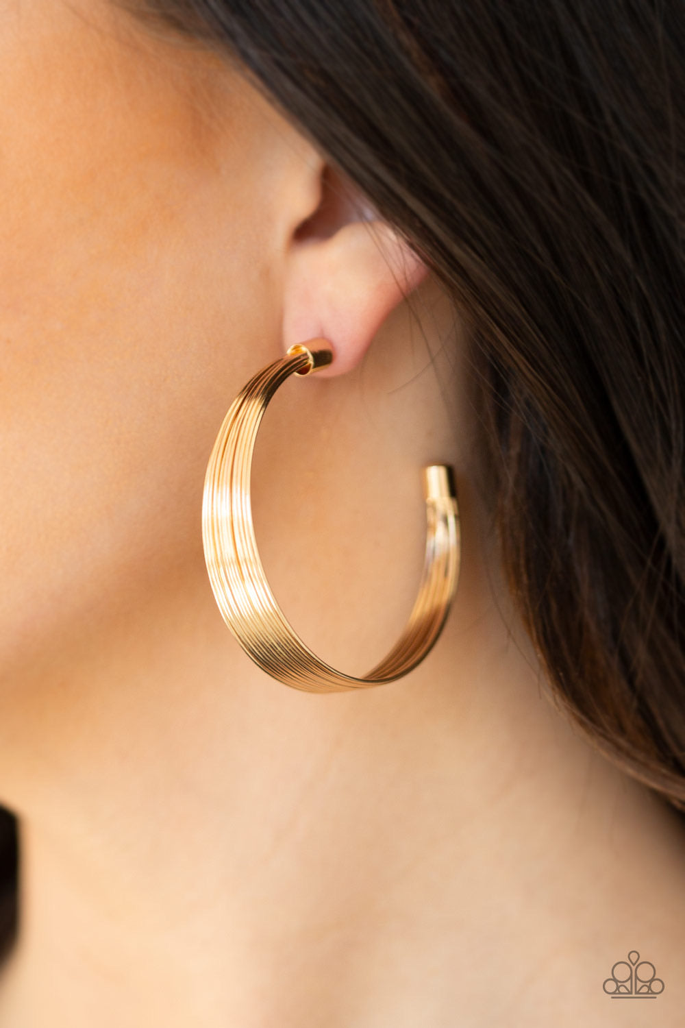 Hoop Earrings color Gold