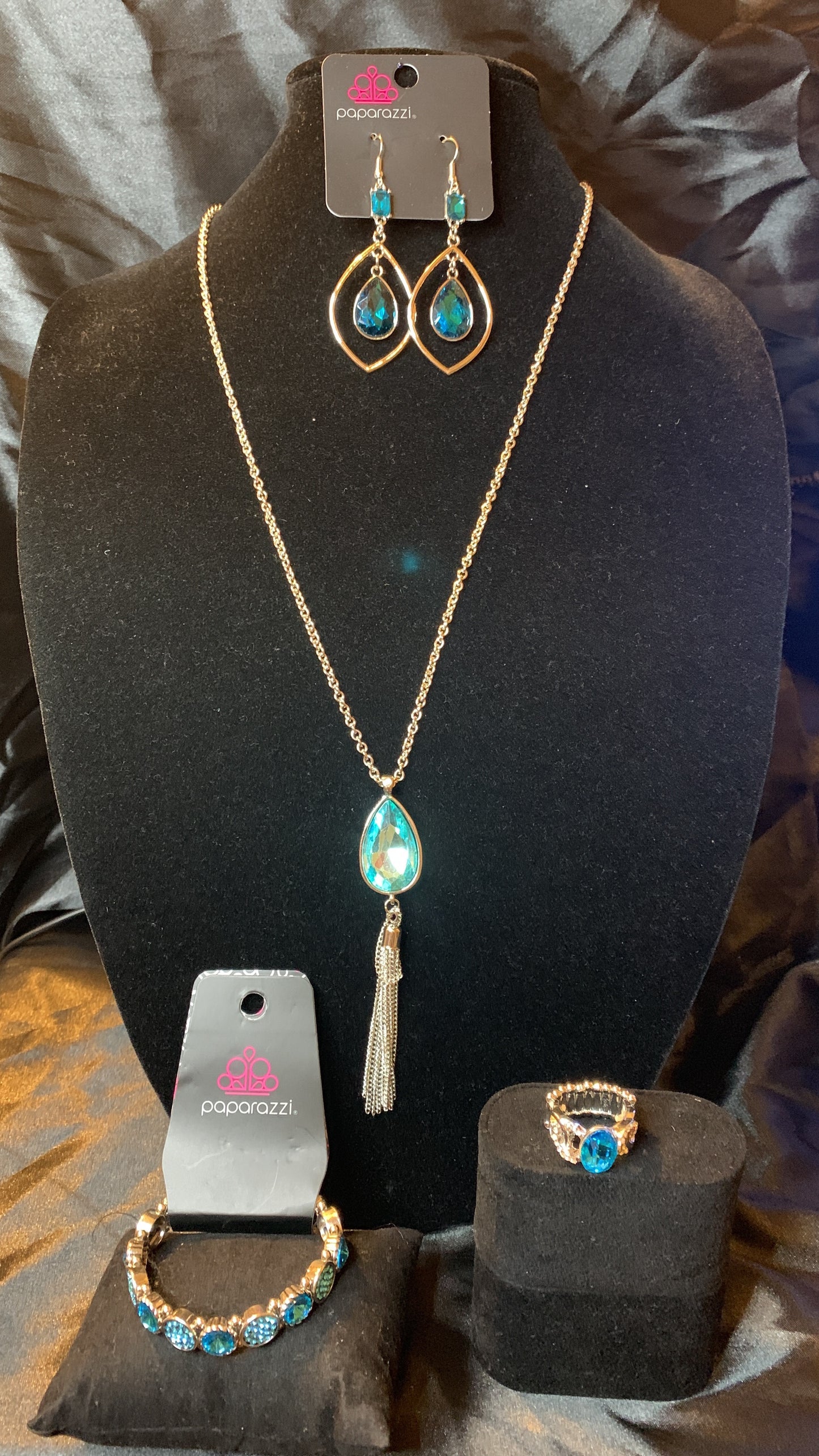 4pc set color blue; includes: necklace, bracelet, earrings and ring