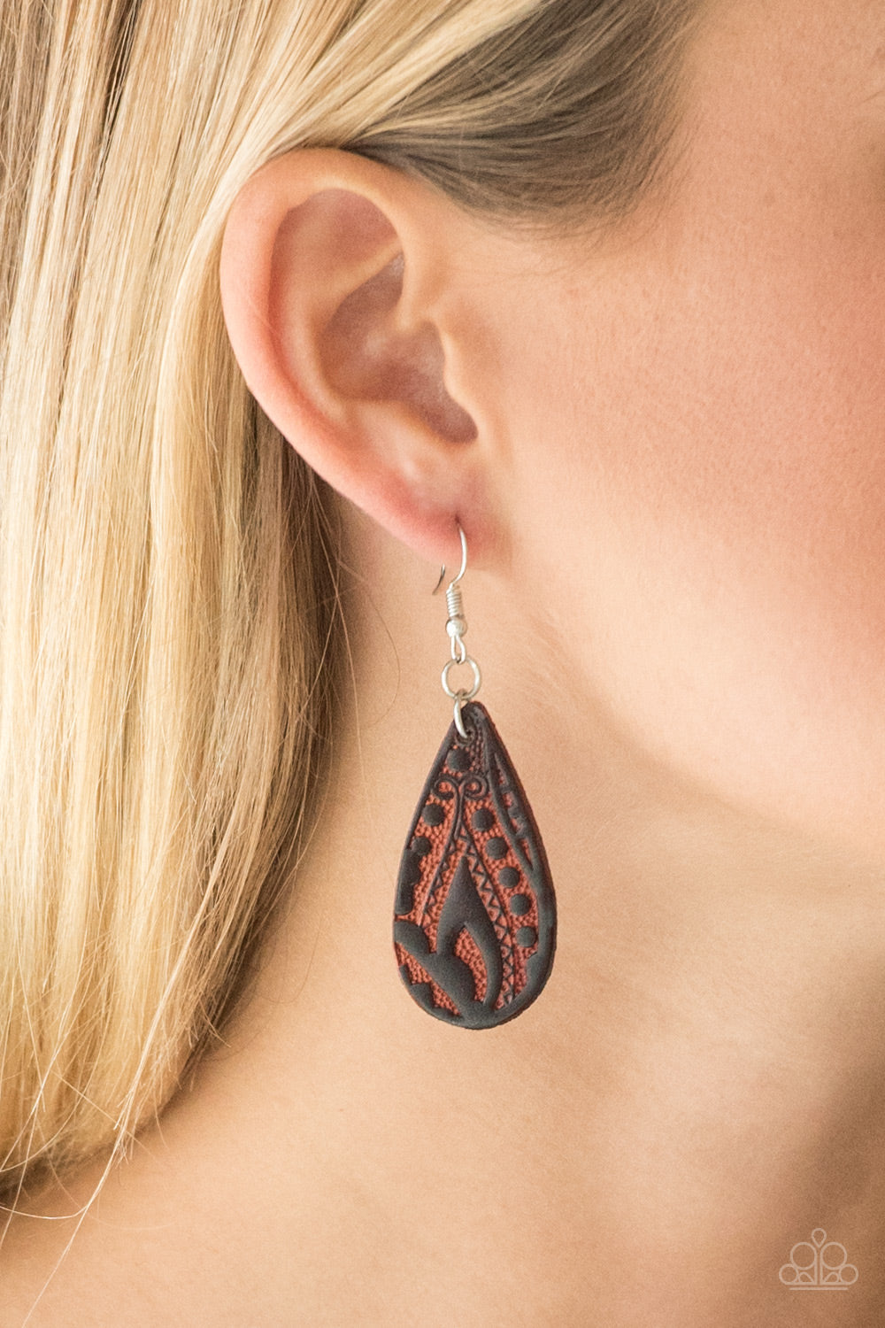 GET IN THE GROOVE - PAPARAZZI - BROWN LEATHER TEARDROP EARRINGS