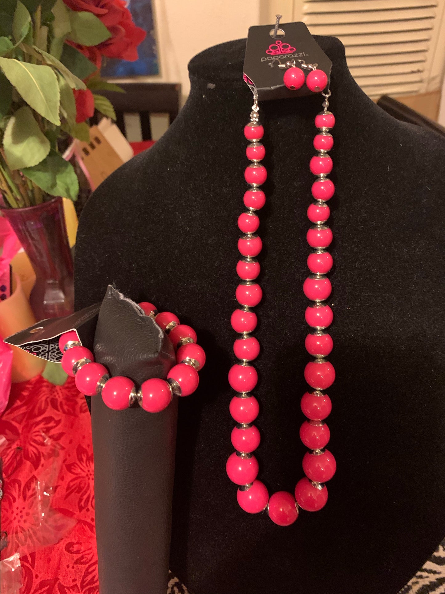 2pc set necklace and bracelet pink