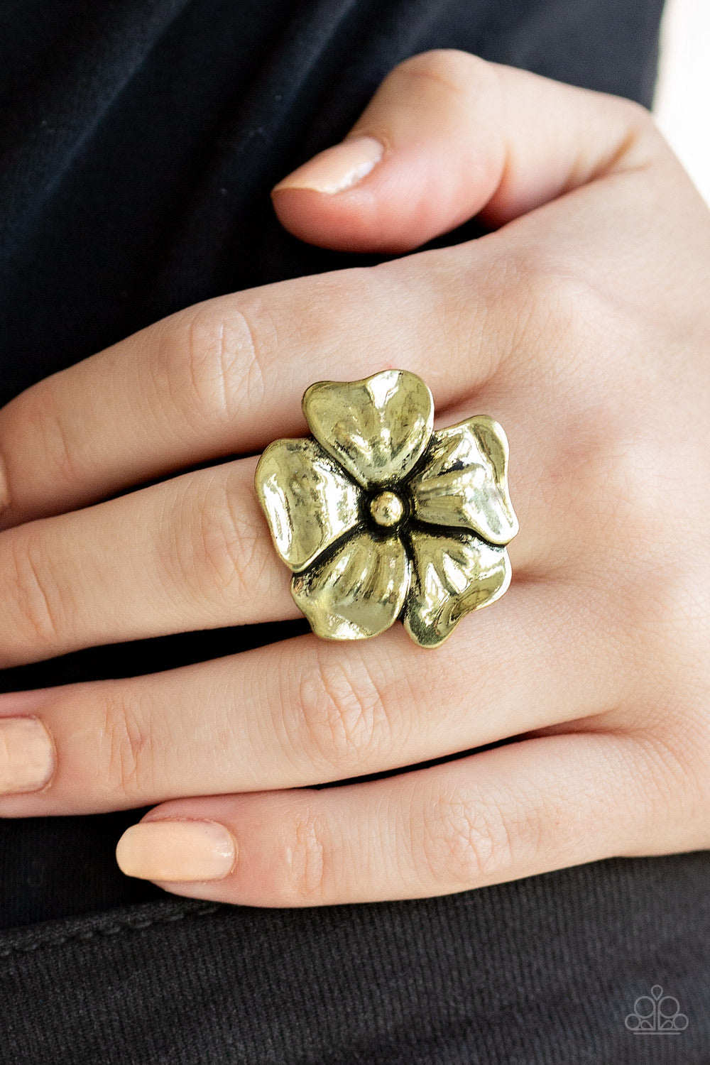 Beautiful flower ring color brass