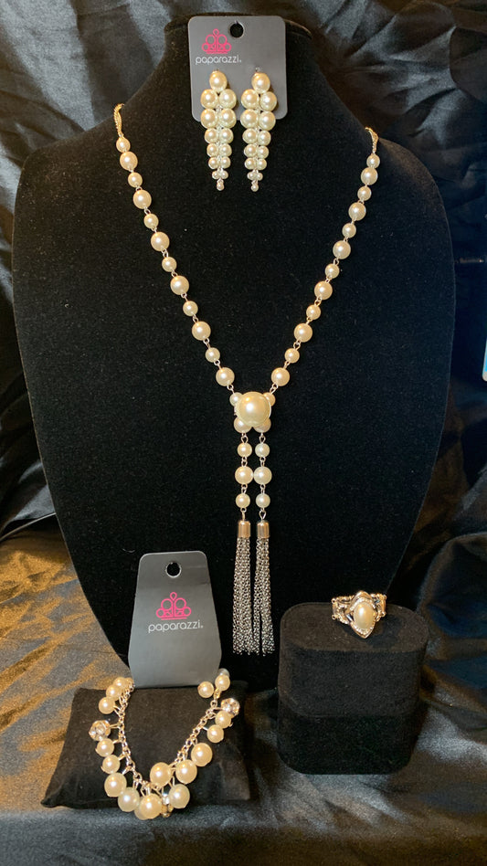 Paparazzi 4pc set color white Includes: necklace, earrings, bracelet and