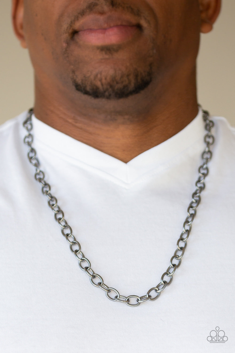 Black metal men’s necklace