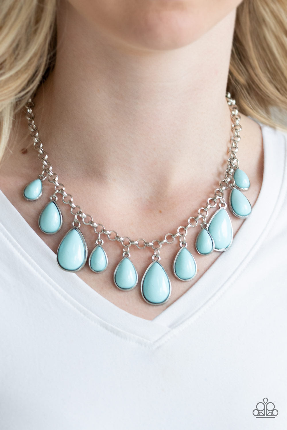 Jaw-dropping-diva-blue/necklace