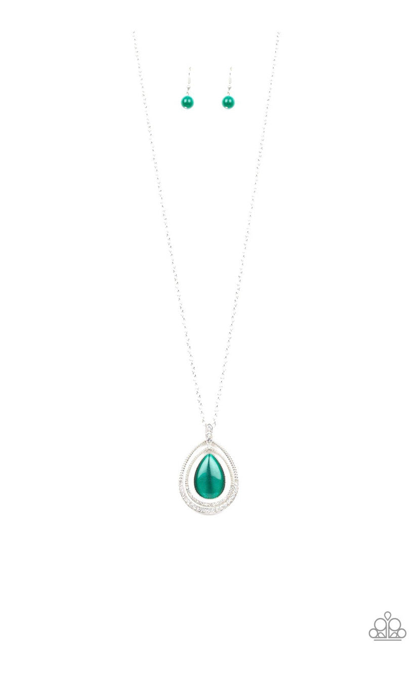 Necklace color green