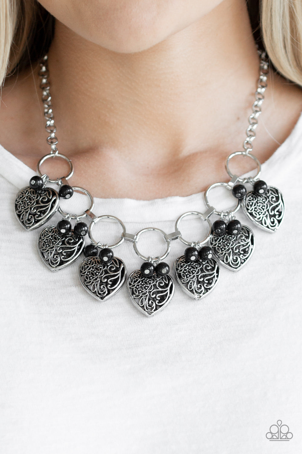 Very Valentine-black necklace