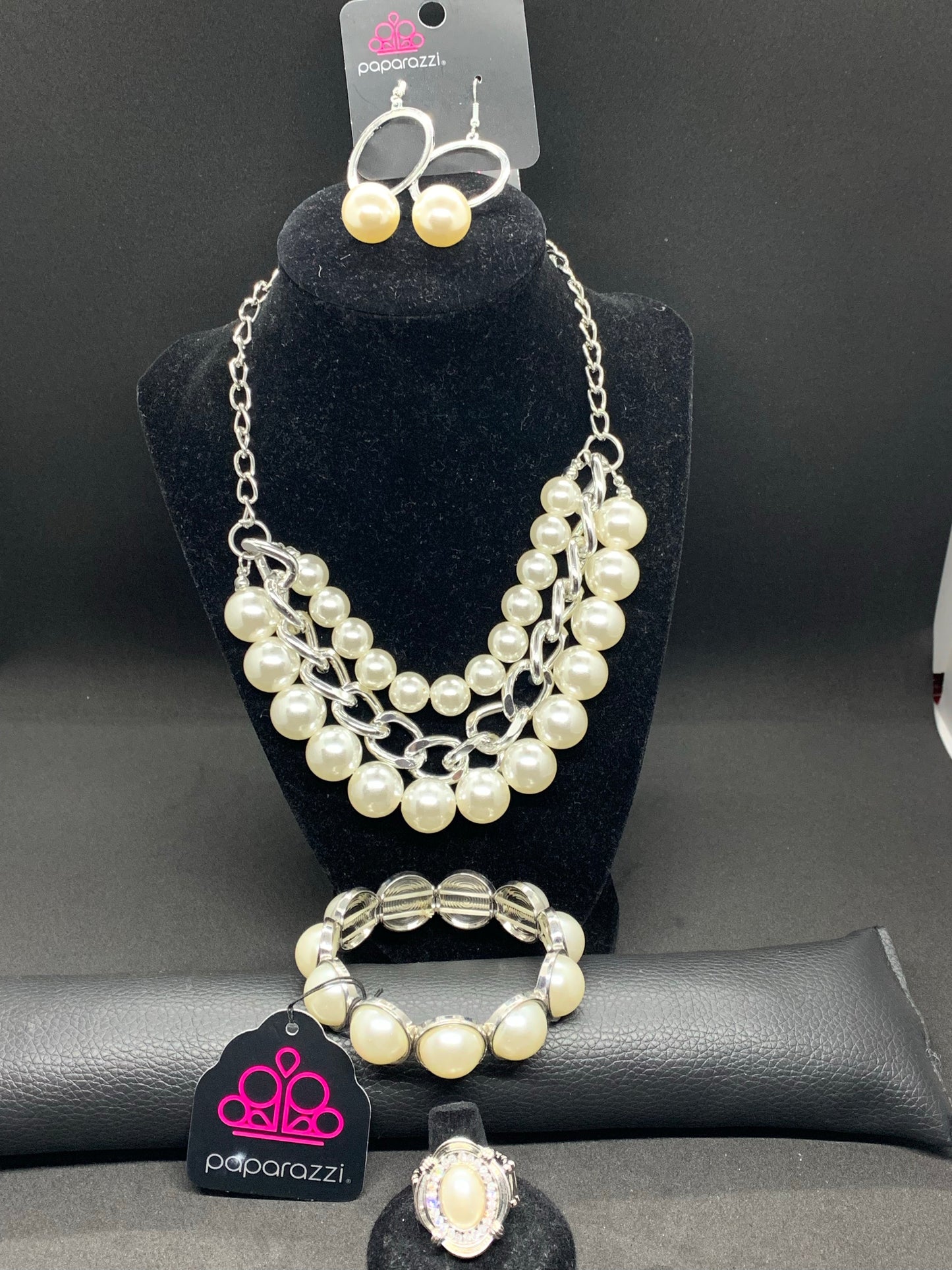 4pc set color silver with white pearls