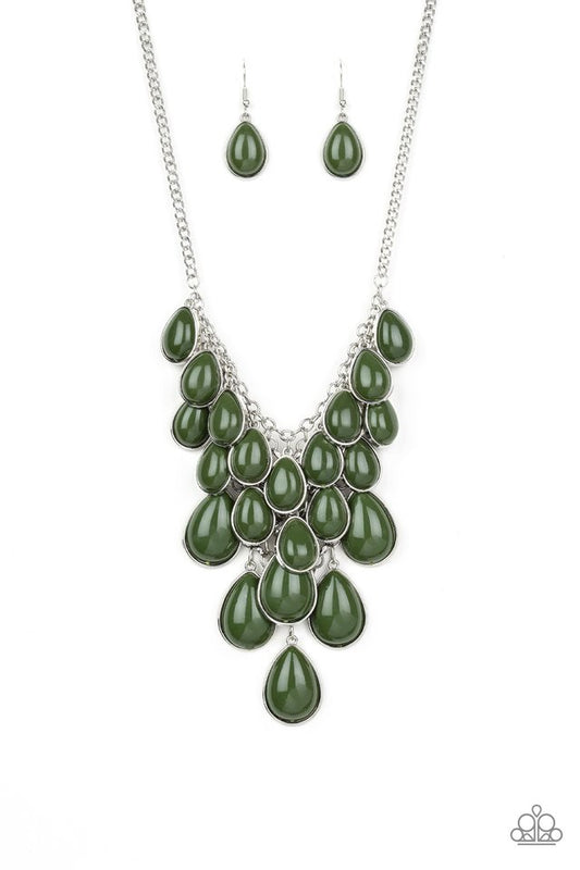 Necklace set color green