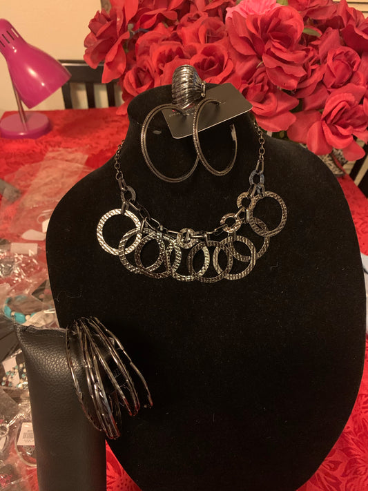 4pc set color black; includes: necklace, bracelet, earrings and ring