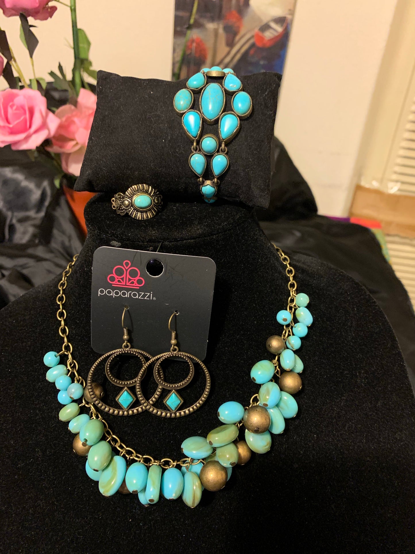 4pc set color brass with blue stones