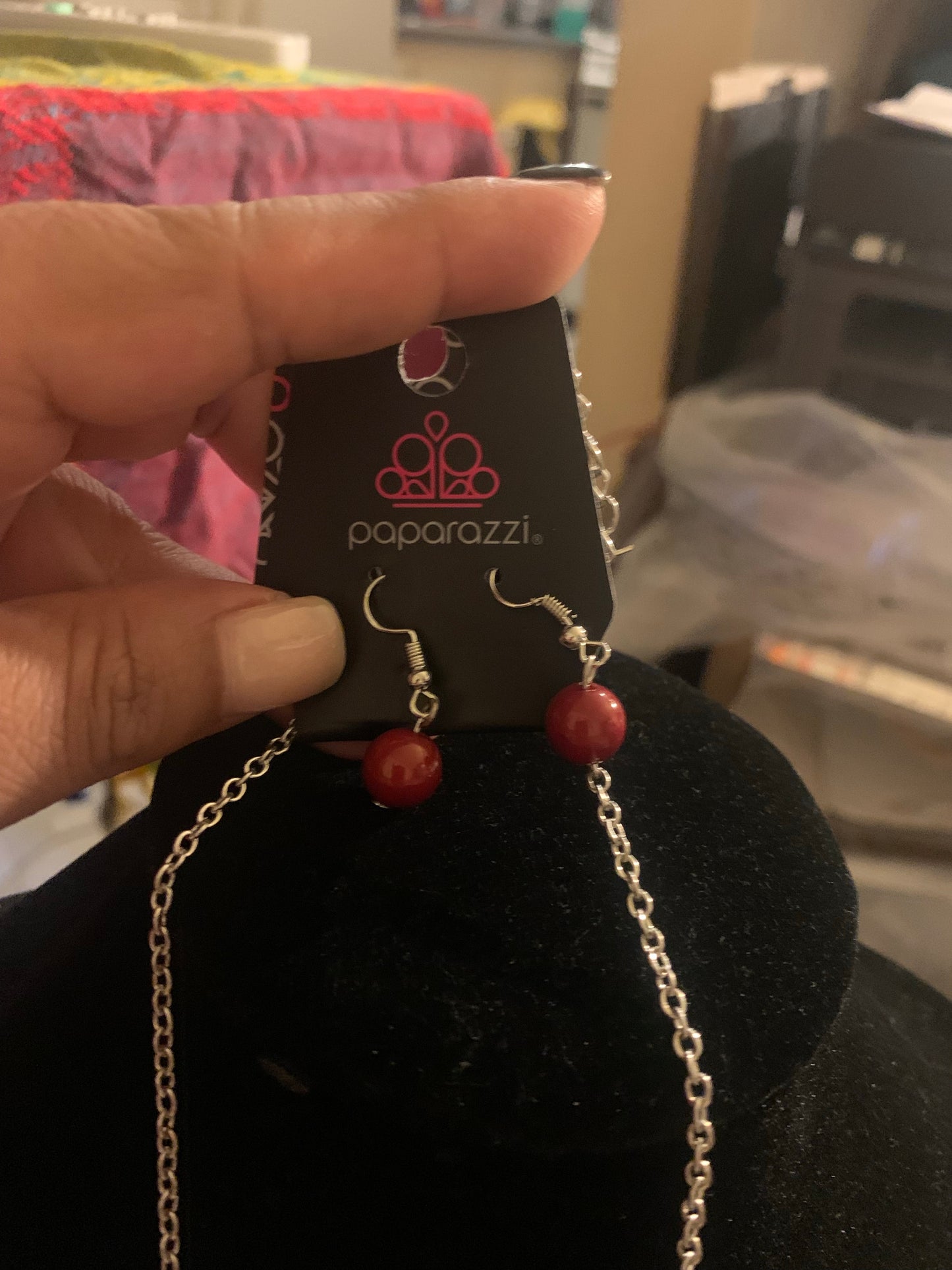 Necklace color red with complementary earrings