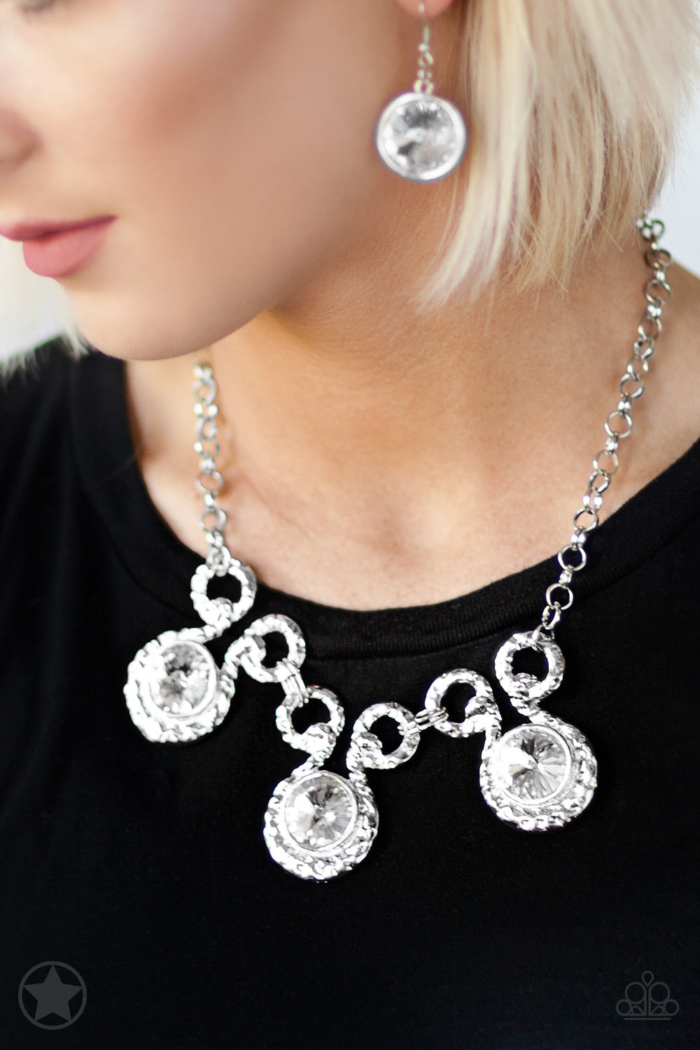 Blackbuster necklace-Hypnotized silver