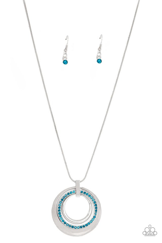 Gather around Gorgeous Blue necklace