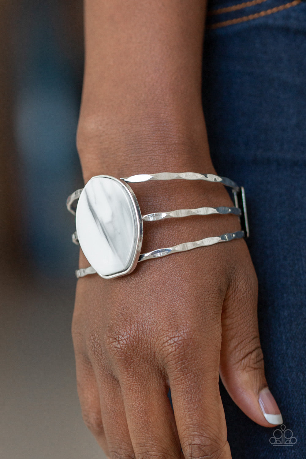 White ladies’ bracelet