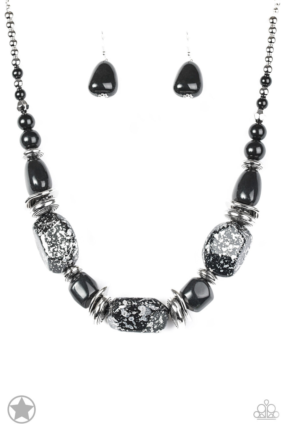 Blockbuster Necklace and Bracelet black